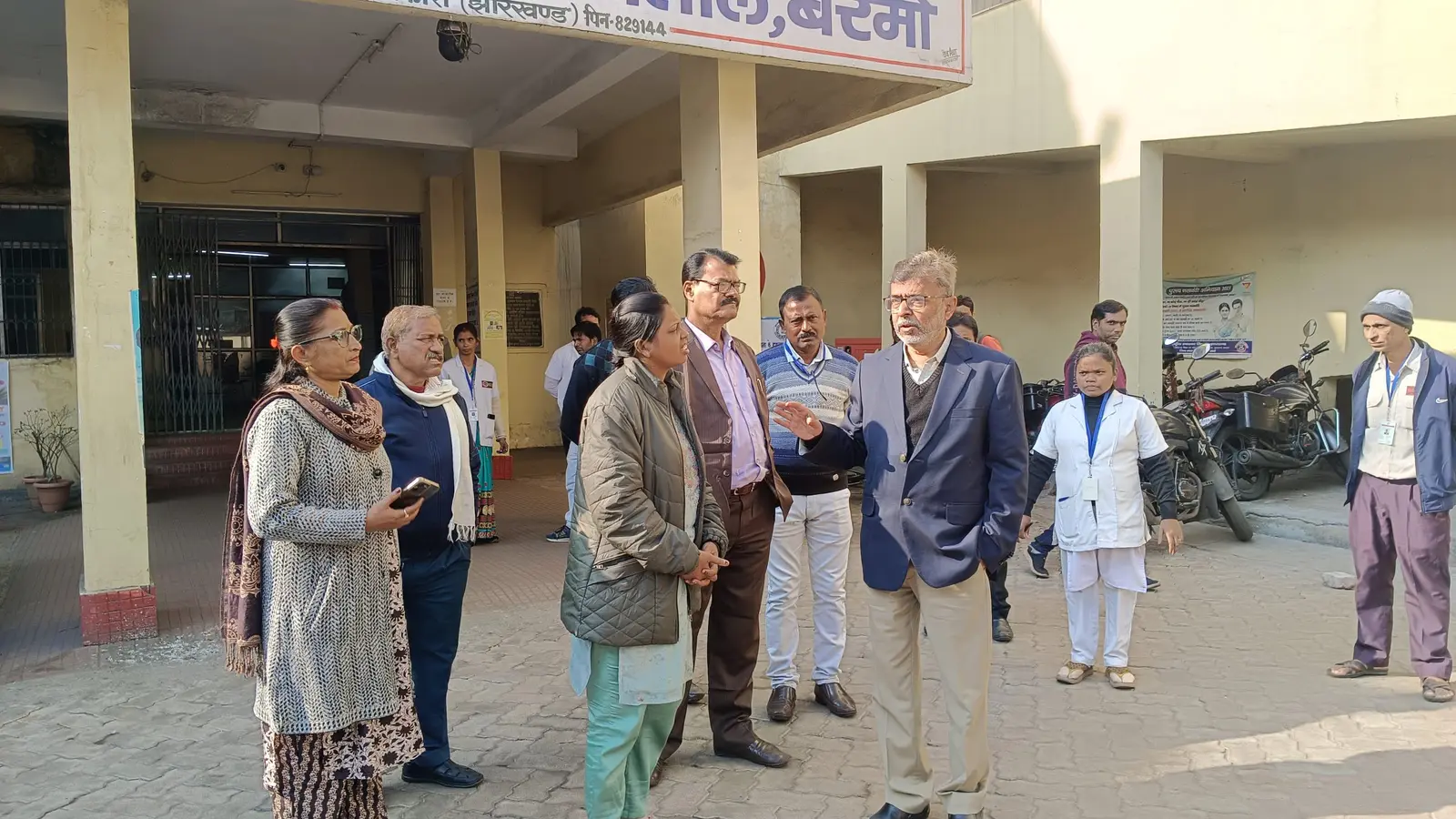 Bokaro News : क्षेत्रीय स्वास्थ्य उप निदेशक ने किया अनुमंडलीय अस्पताल बेरमो का औचक निरीक्षण