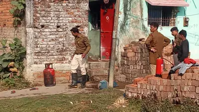 सिलिंडर से गैस रिसाव होने से घर में लगी आग