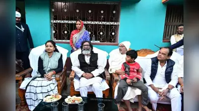 सीएम पहुंचे स्पीकर के गांव पाटनपुर, उनके पिता को दी श्रद्धांजलि