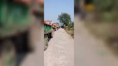 Deoghar news <bha>;</bha> एमएसडब्ल्यूएम के सफाई कर्मियों ने अपनी मांगों के समर्थन में कचरा उठाव करने से किया मना