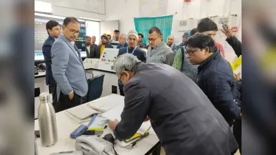 प्रमुख विद्युत इंजीनियर हाजीपुर ने अलौली-खगड़िया के विद्युतीकरण कार्य का लिया जायजा
