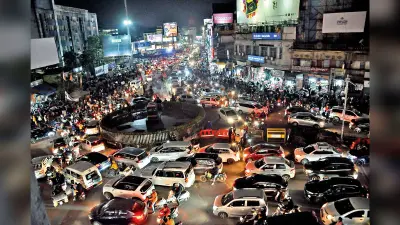 Ranchi News : मेन रोड में घंटों रेंगते रहे वाहन