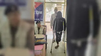 Gaya News : मोबाइल फोन चोरी के आरोप में युवक गिरफ्तार