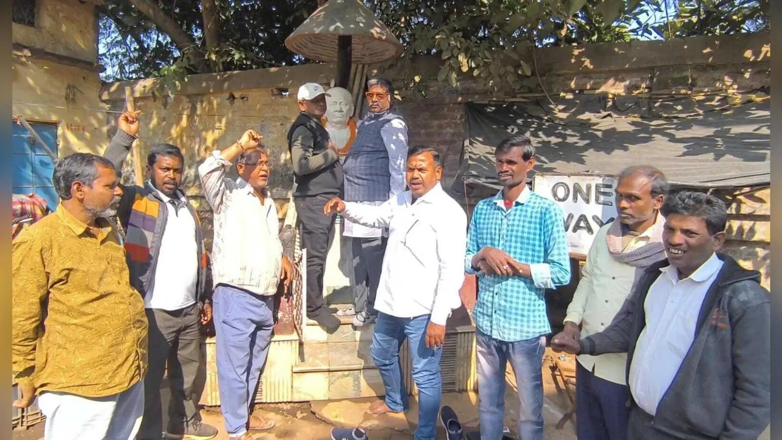 लौह पुरुष सरदार वल्लभ भाई पटेल की मनी पुण्यतिथि