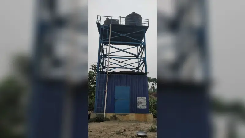 जल मीनार निर्माण के बावजूद दूषित पानी पीने को मजबूर हैं ग्रामीण
