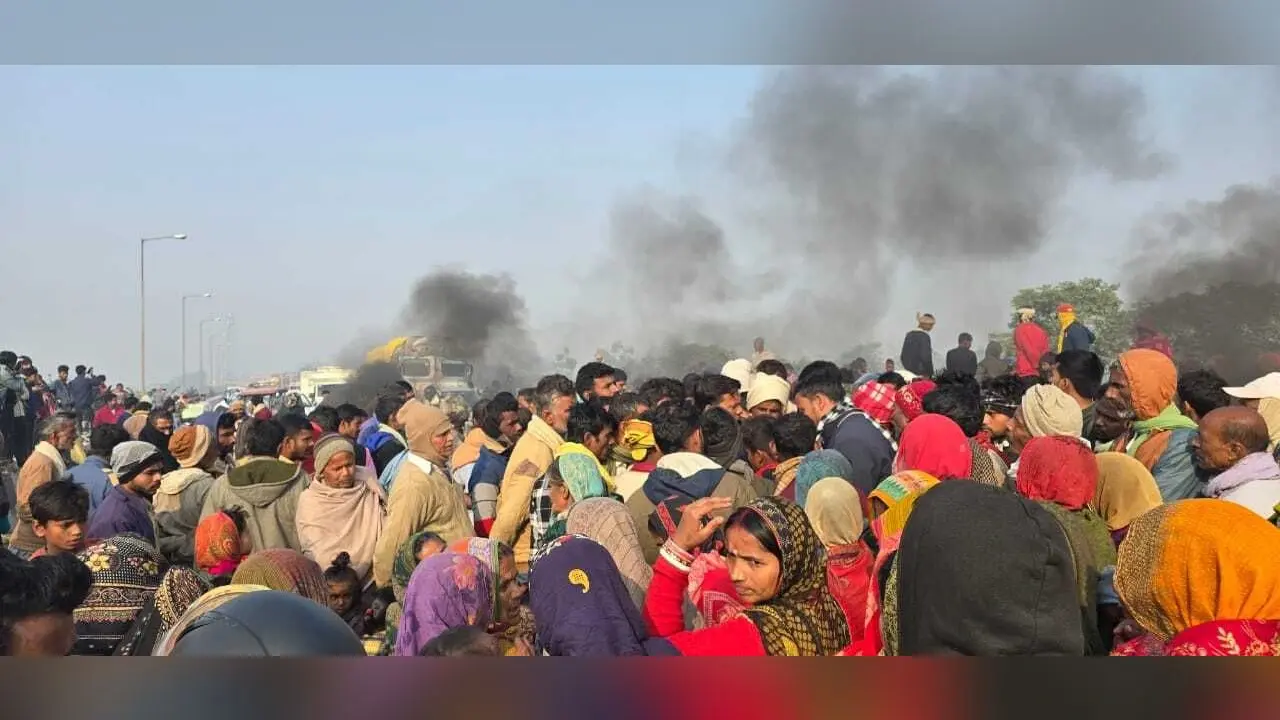 मृतक का शव पहुंचते ही ग्रामीण हुए आक्रोशित, गंडोल विरौल पथ को किया जाम
