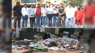 Jamshedpur News : कांग्रेसियों का प्रशासन को अल्टीमेटम, 24 घंटे में मानगो में बहाल हो सफाई व्यवस्था, नहीं तो आंदोलन