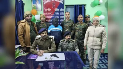देसी पिस्टल के साथ वारंटी गिरफ्तार, भेजा गया जेल