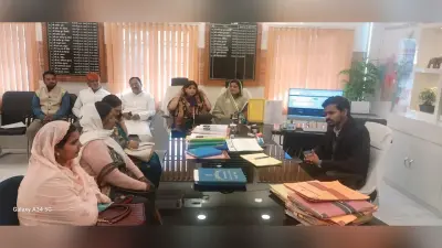 किशनगंज की खबर…जिप अध्यक्ष के आवास के बाहर संदिग्ध बाइक सवार के मामले में दिया आवेदन