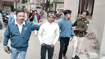 जुबली पार्क में घूम रहे युवक-युवती से बाइक सवार युवकों ने जबरन रुपये मांगे, इनकार करने पर की मारपीट