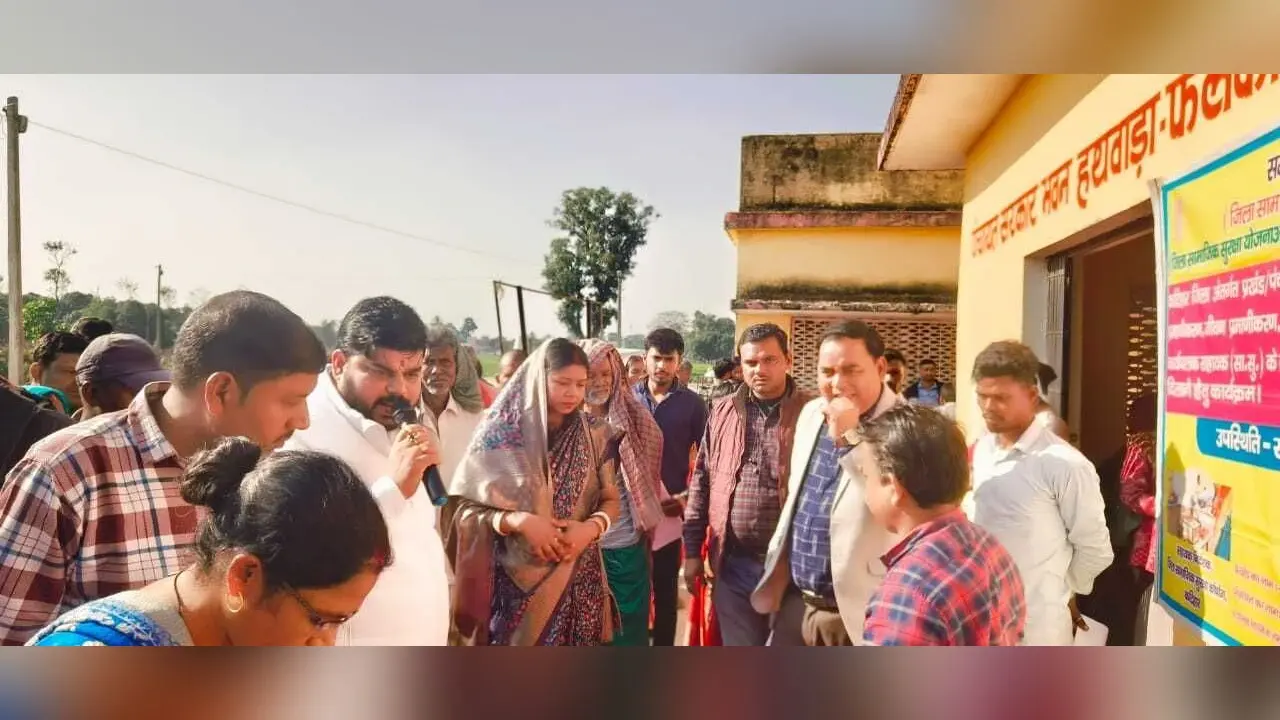 Katihar news : मुख्यमंत्री के संभावित कार्यक्रम को लेकर हथवाड़ा में विशेष शिविर का आयोजन