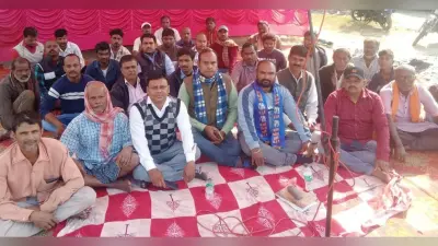 नेवालाल चौक पर ओवर ब्रिज की मांग को लेकर बसपा का धरना