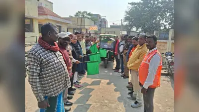 फुलौत पूर्वी में कचरा उठाव का कार्य शुभारंभ