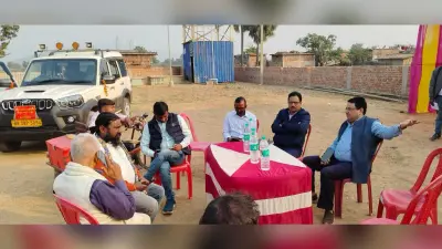 जर्जर तार व खंभों को जल्द हटायें: अधीक्षण अभियंता