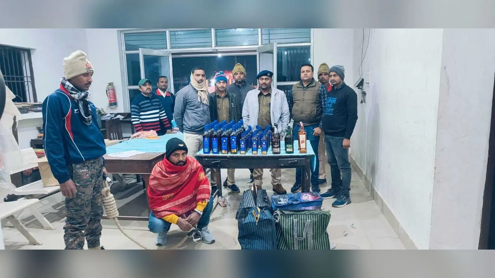 66 लीटर विदेशी शराब के साथ एक तस्कर गिरफ्तार