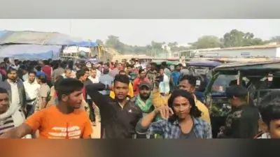 डीएसपी के आश्वासन के बाद ई रिक्शा संघ ने किया हड़ताल समाप्त