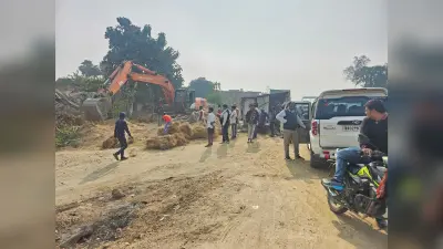 Gaya News : डोभी-गया सड़क निर्माण में गतिरोध समाप्त, हटाया गया अतिक्रमण