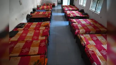 Deoghar news : ठंड में गरीब और बेसहारा के लिए निगम ने की मुफ्त रैन बसेरा की व्यवस्था