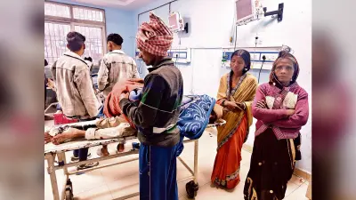 सवारी और धान से भरा ऑटो पलटा, गंभीर रूप से एक जख्मी