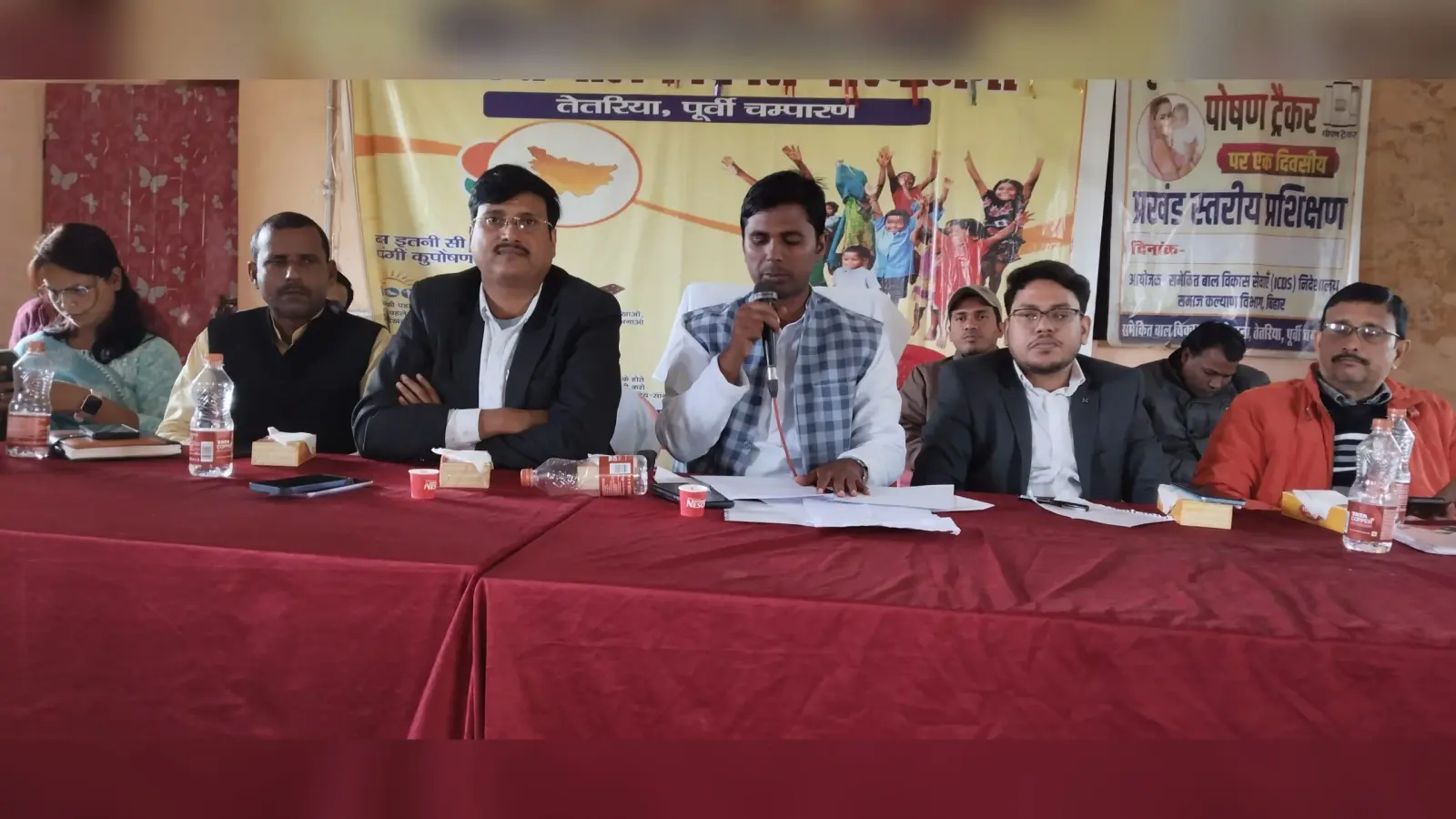 Motihari News :पंचायत समिति की हुई बैठक, मुखिया संघ ने किया बहिष्कार