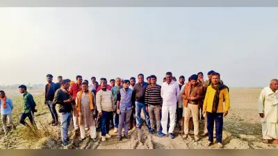 Gopalganj News : गंडक से बालू खुदाई पर एक्शन में आये डीएम, खनिज विकास की टीम पहुंची