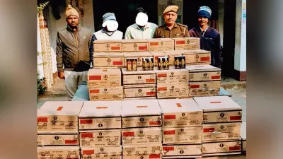 Buxar News : चौसा में 450 लीटर अंग्रेजी शराब के साथ दो गिरफ्तार, दो बाइकें जब्त