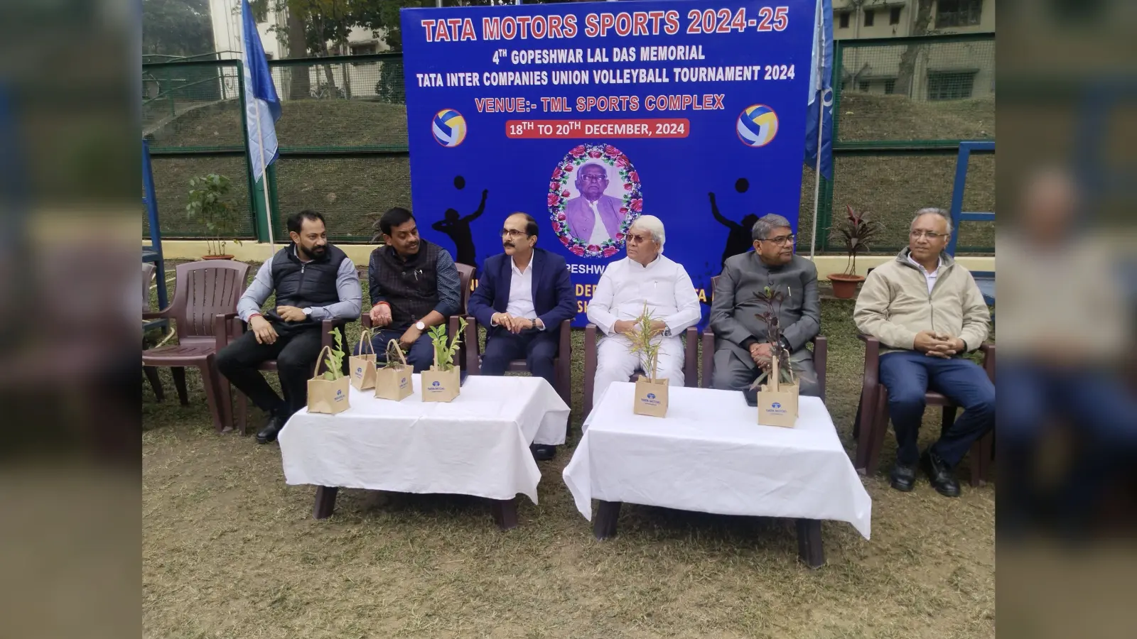 टेल्को वालीबॉल स्टेडियम में तीन दिवसीय इंटर यूनियन वालीबॉल टूर्नामेंट का शुभारंभ