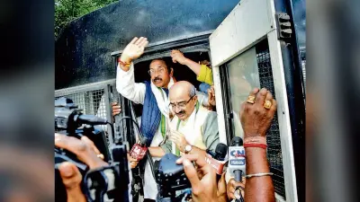 कांग्रेस के राजभवन अभियान में पुलिस से धक्का-मुक्की