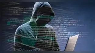 Crime News : साइबर फ्रॉड कर एटीएम कार्ड से शॉपिंग व कैश की निकासी