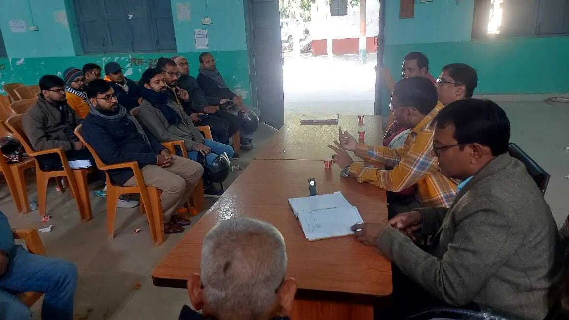लक्ष्य को करें पूरा व सुरक्षा मानकों का रखें ख्याल: बीडीओ