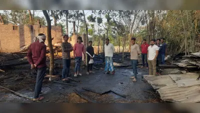 अगलगी में चार घर जले, दो लाख की संपत्ति का हुआ नुकसान