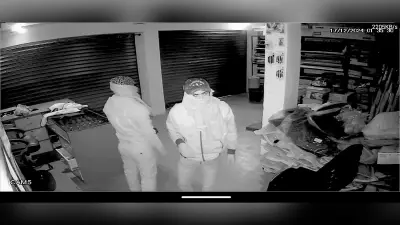 Gaya News : एयरपोर्ट के सामने बंद दुकान में सेंधमारी, उड़ाये 1.50 लाख कैश व 40 हजार का सामान