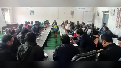 अबुआ आवास सहित मनरेगा की योजनाओं में लायें तेजी : बीडीओ
