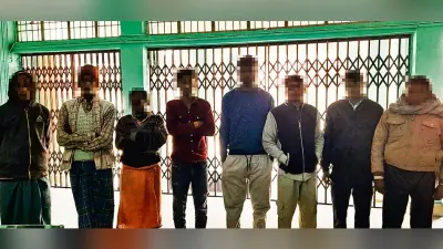 Gopalganj News : बड़हरा में पुलिस पर हमला मामले में 76 लोगों पर एफआइआर दर्ज, पुलिस ने 22 लोगों को भेजा जेल