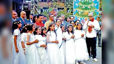 पश्चिम बंगाल में सभी उत्सवों का समान महत्व : मुख्यमंत्री