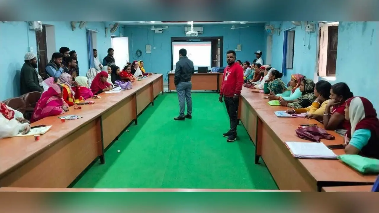 आंगनबाड़ी सेविकाओं को पोषण ट्रैकर की दी गयी प्रशिक्षण