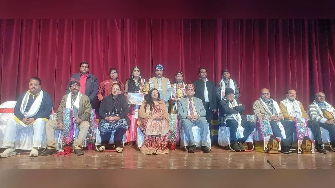 छह वरिष्ठ रंगकर्मियों को मिला सम्मान