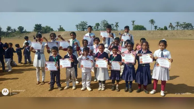 गर्ल्स की 50 मीटर की दौड़ में प्रथम काजल व ब्वॉयज में प्रियांशु ने मारी बाजी
