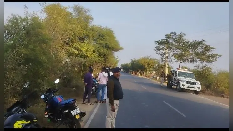 पुलिस ने चलाया वाहन जांच अभियान, चालकों से वसूला जुर्माना