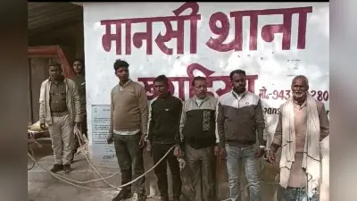 छापेमारी में पांच वारंटी गिरफ्तार