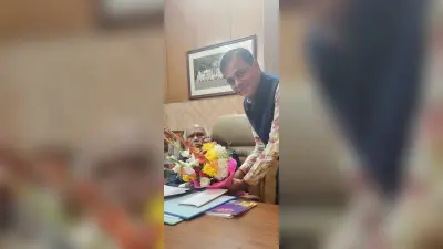 Jamshedpur News : इंटक के अधिवेशन में शामिल हुए मजदूर नेता
