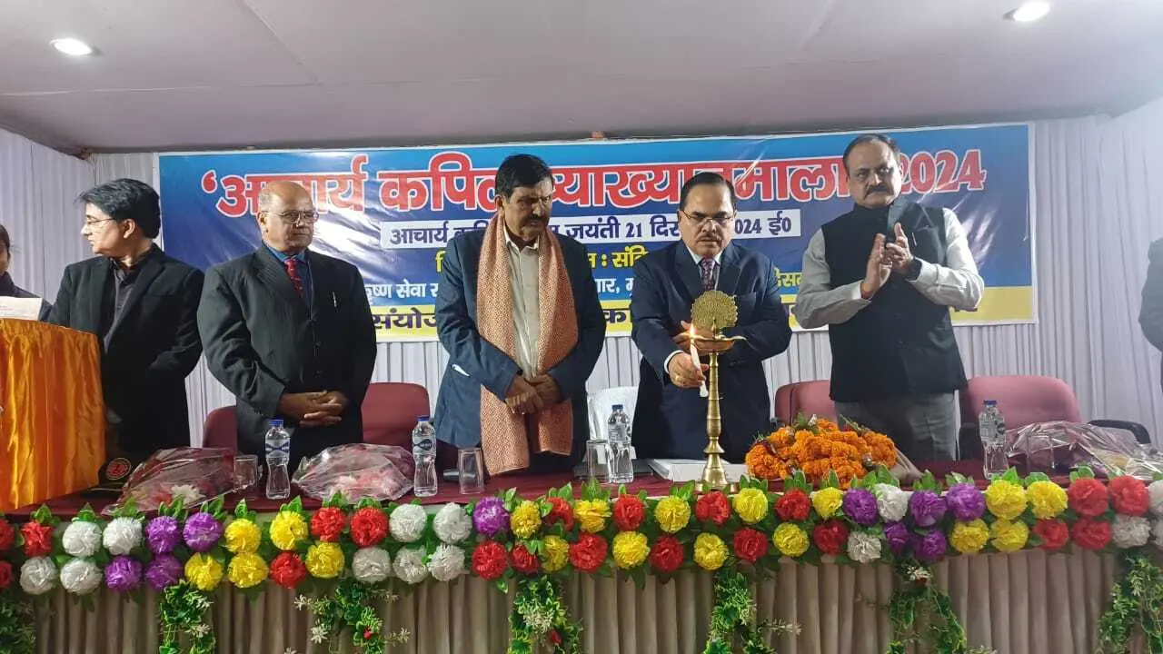 राष्ट्र की संकल्पना संविधान की प्रस्तावना से ही शुरू होती है: न्यायाधीश राजीव रंजन प्रसाद