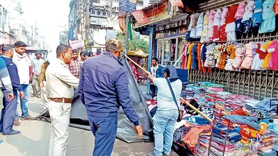 रानीगंज में सड़क से हटा अतिक्रमण, जाम को लेकर प्रशासन हुआ सख्त
