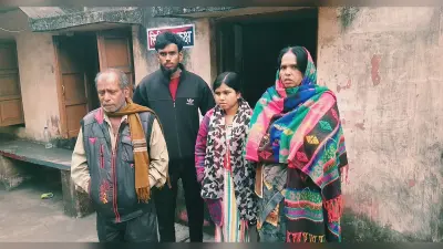 Bokaro News : दुकान में आग से 10-12 लाख के कपड़े जले, पड़ोसी पर आरोप