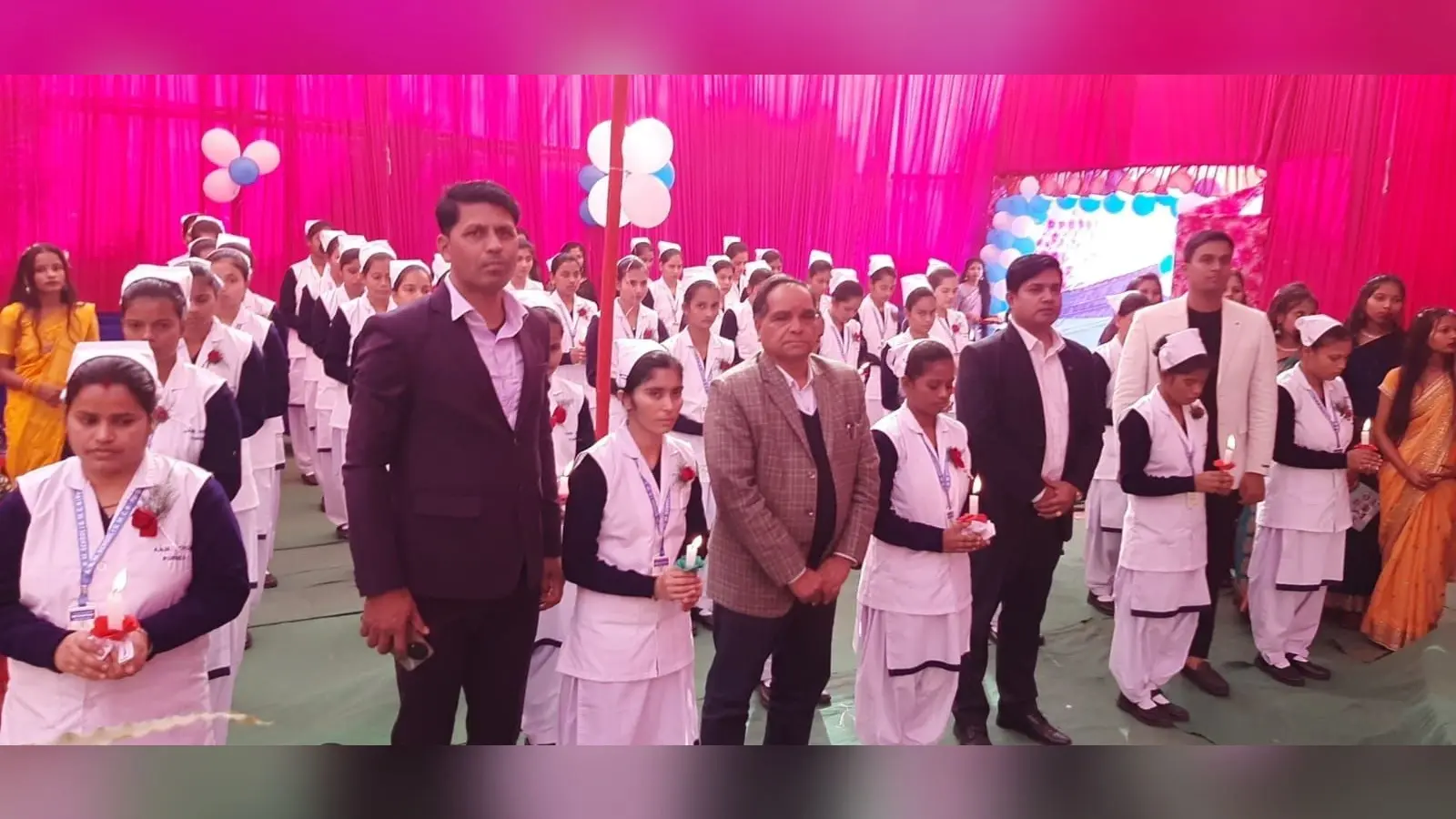 Purnia news : एएनएम कैपिंग सेरेमनी समारोह में 39 छात्राओं ने ली निष्ठा व सेवा की शपथ
