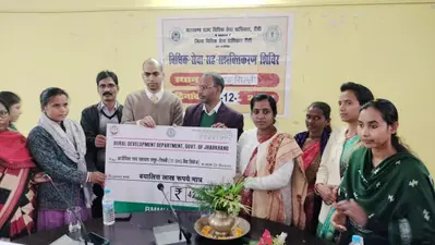 11 महिला समितियं के बीच बांटे 42 लाख रुपये