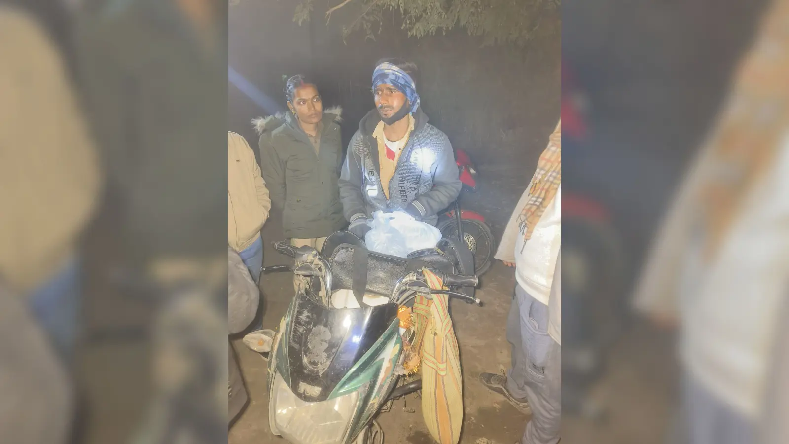 30 लीटर देसी शराब के साथ एक महिला व पुरुष तस्कर गिरफ्तार