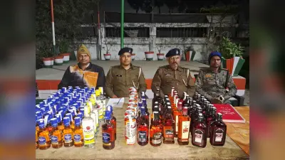 Gaya News : घर से पुलिस ने जब्त की अंग्रेजी शराब, दो तस्कर अरेस्ट