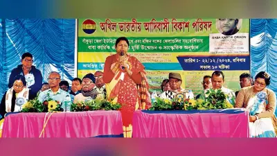 Ranchi News : बंगाल के बांकुड़ा में कार्तिक उरांव की प्रतिमा लगी