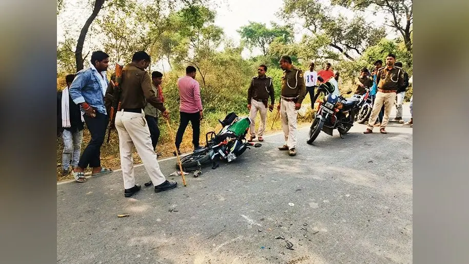 ट्रैक्टर व बाइक की टक्कर में एक की मौत, दो जख्मी